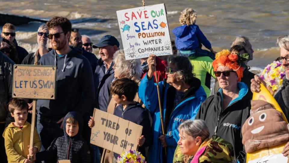 Isle of Wight County Press: An anti-sewage protest in Gurnard, in October 2022. Photo by Tim Butt/Vertigo Films.