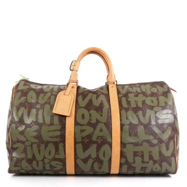 Kendall Jenner's Louis Vuitton Alma BB handbag – Kim Kardashian's Prada  handbag