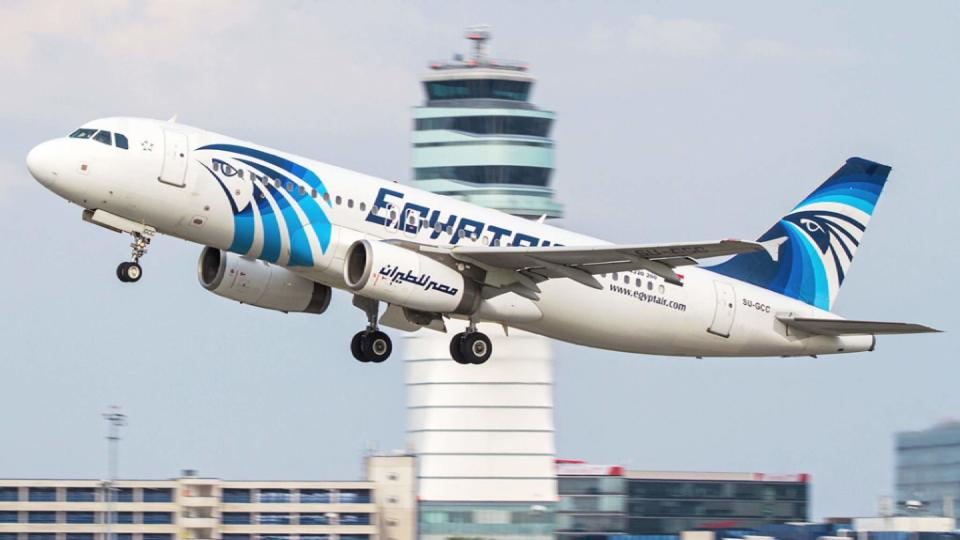 Searchers Detect EgyptAir Jet's Black Box