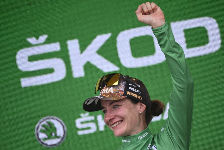 La alegría de Marianne Vos, que está corriendo el Tour de Francia femenino que soñaba y es la puntera de la prueba tras cinco jornadas