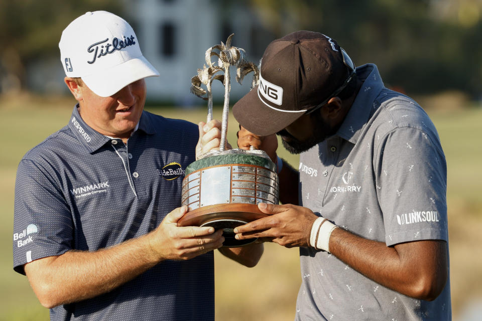 Conversaciones con campeones: ganadores del QBE Shootout 2022 Sahith Theegala, Tom Hoge