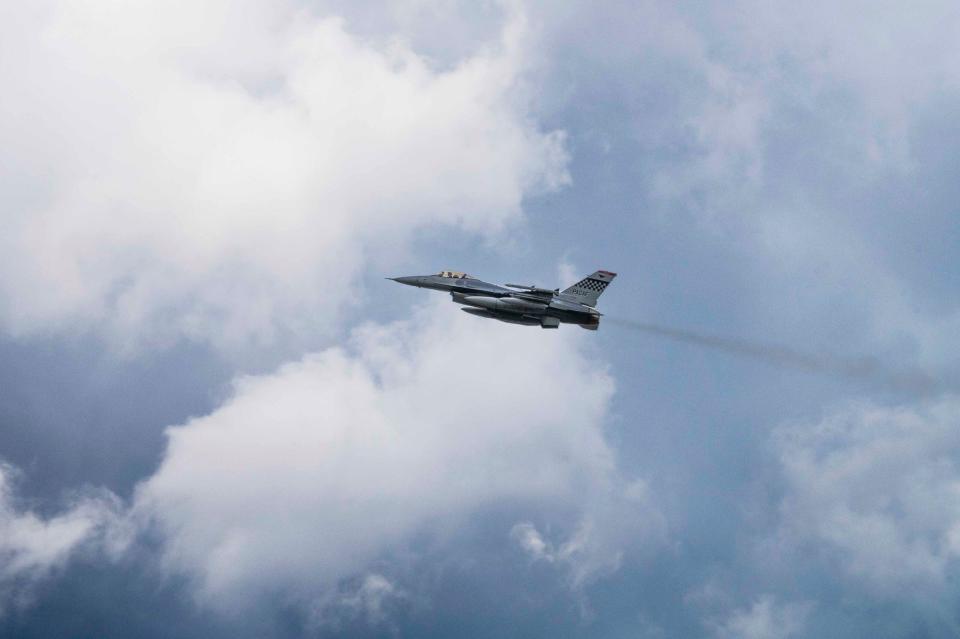 F‐16 Fighting Falcon in flight. <em>U.S. Air Force</em>