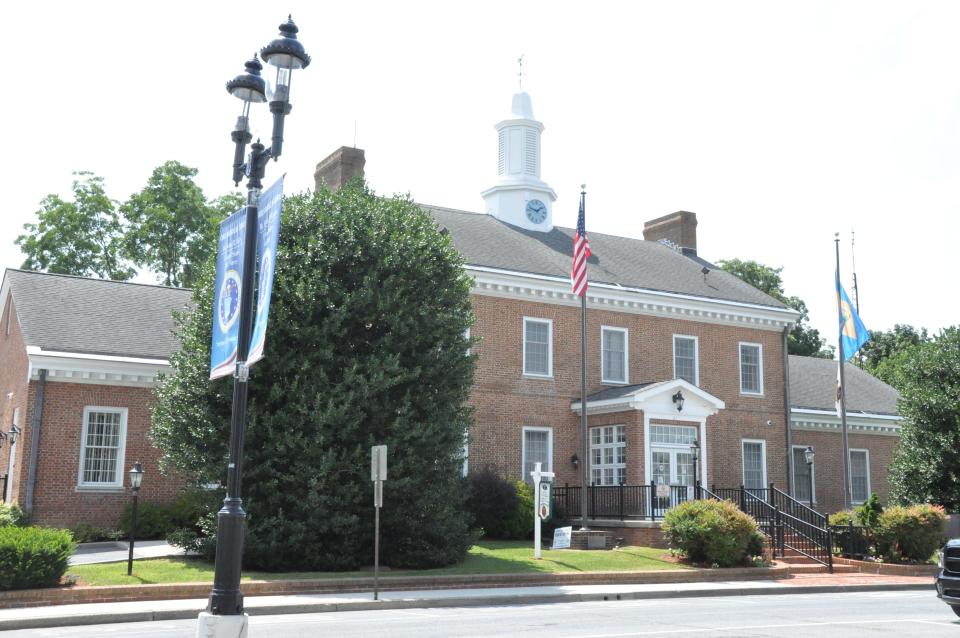 The Smyrna Town Hall is on Market Street Plaza between Commerce and South streets.