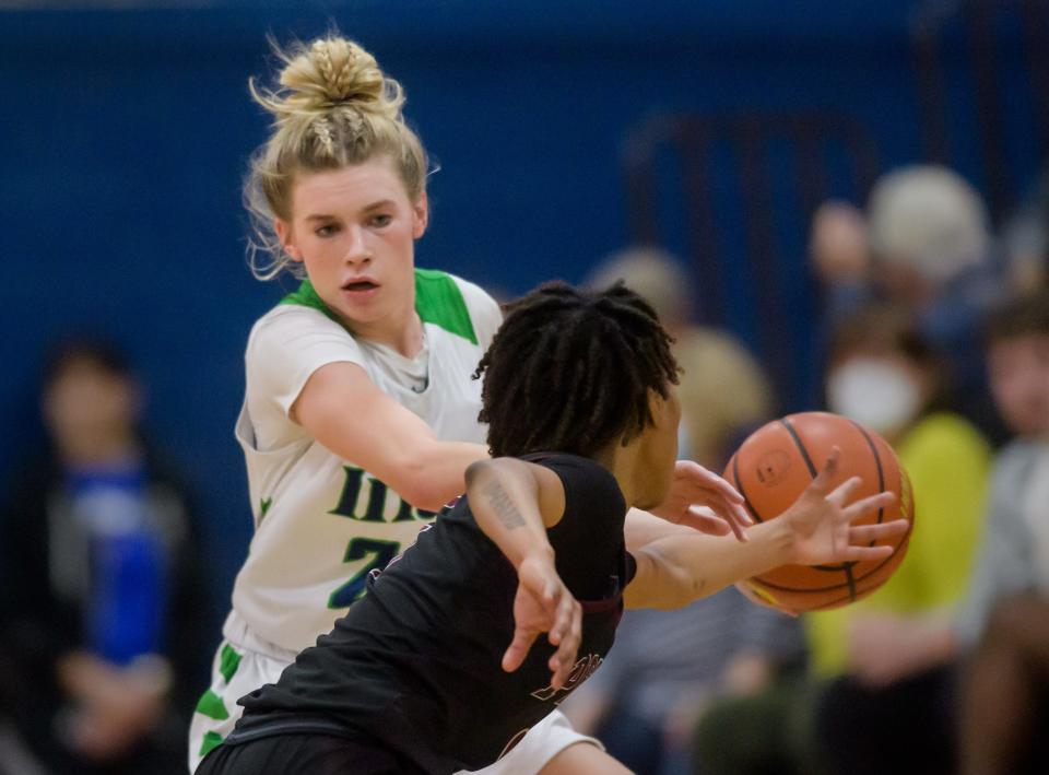 Peoria Notre Dame senior Mya Wardle, left, commits to play college basketball at Eastern Kentucky.