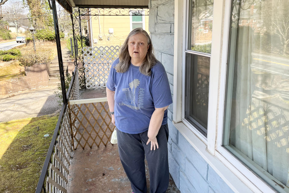 Rheba Smith, of Atlanta, has struggled to get a pharmacy to fill her opioid prescriptions. Many have found it harder to get opioid prescriptions written and filled since 2016 CDC guidelines inspired laws cracking down on doctor and pharmacy practices. (Andy Miller / KHN)