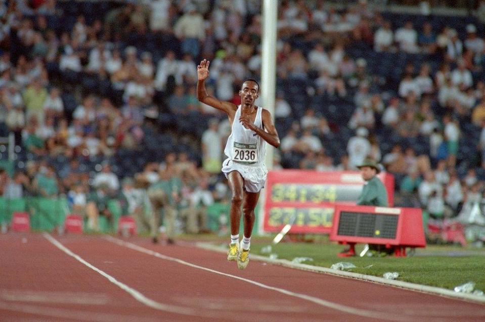 Maraheel corriendo en el estadio