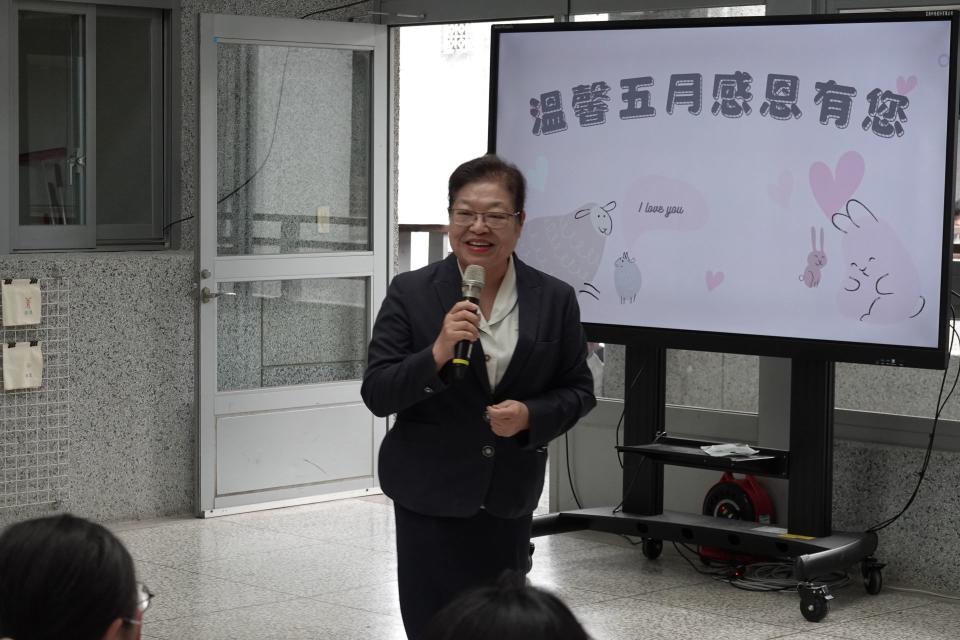 12-李玲惠校長表示：「行善、盡孝不能等，慈濟以品德立校，其中除了教導孩子要對人善良，更重要的是對父母要盡孝