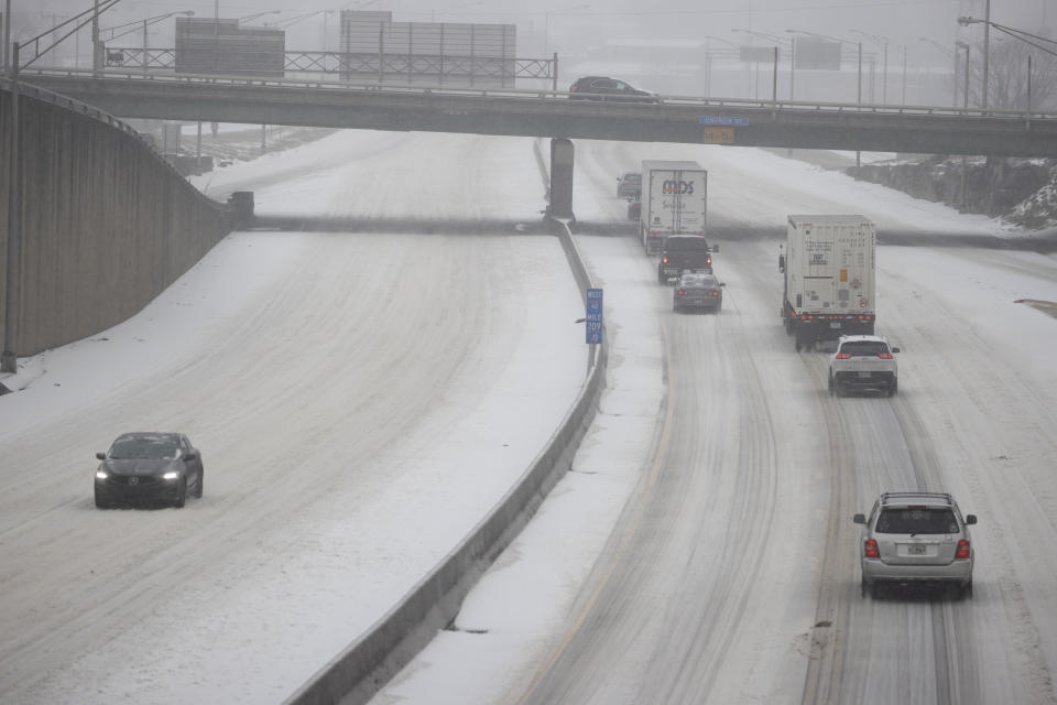 Vehicles on I-40 