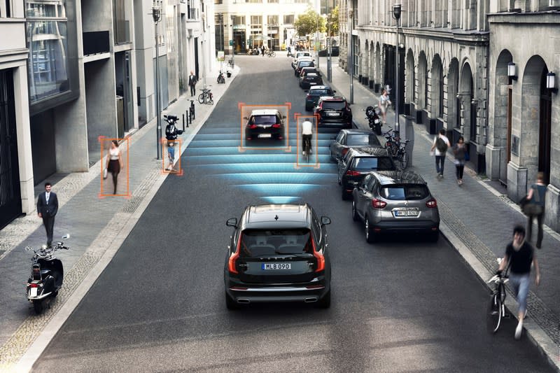 以Volvo品牌策略來看，旗艦休旅安全科技一定會更加先進，且動力也會是電能系統。