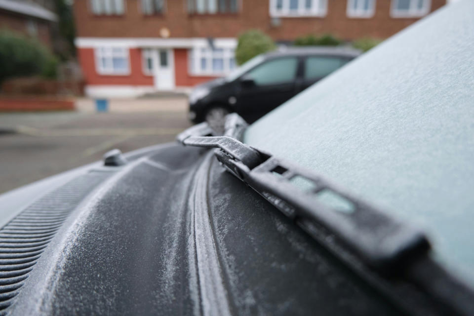 Can ice damage your windshield wipers?<p>Photo by Ben Stein on Unsplash</p>