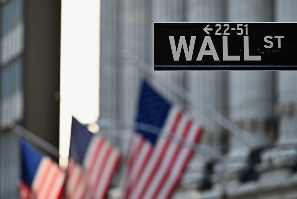 Wall street endured its worst week and month since March. Photo: Angela Weiss / AFP via Getty Images