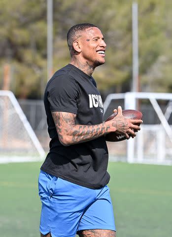 <p>Denise Truscello/Getty</p> Icy Hot squad member Darren Waller mentors pro football prospects and Icy Hot squad members Ja'Tavion Sanders and Cade Stover on April 04, 2024 in Las Vegas, Nevada