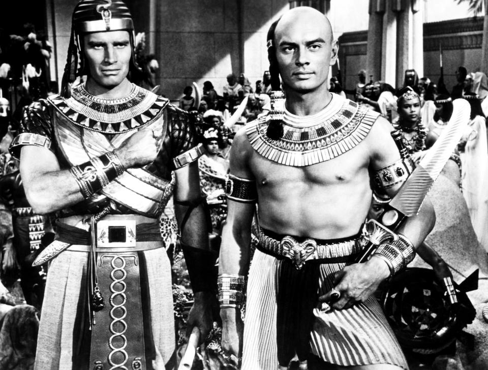 Heston and Brynner on the set of 'The Ten Commandments' (Photo: Courtesy Everett Collection)