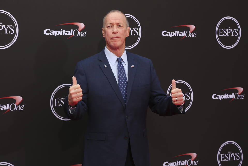 Hall of Famer Jim Kelly and three other players will serve as captains for the 2019 Pro Bowl. (AP)