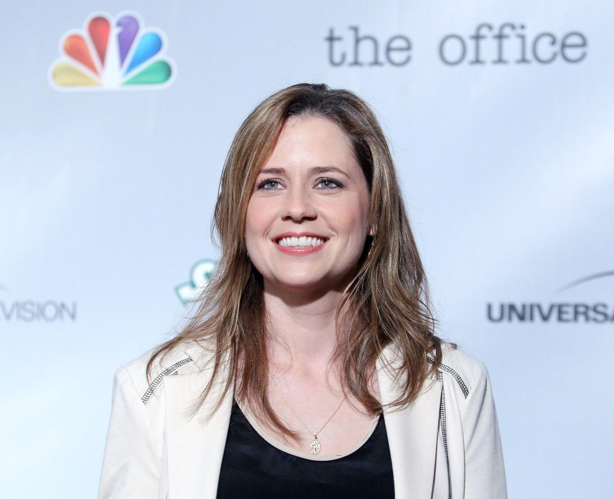 Jenna Fischer arrives at "The Office" series finale wrap party held at Unici Casa Gallery on March 16, 2013 in Culver City, California.