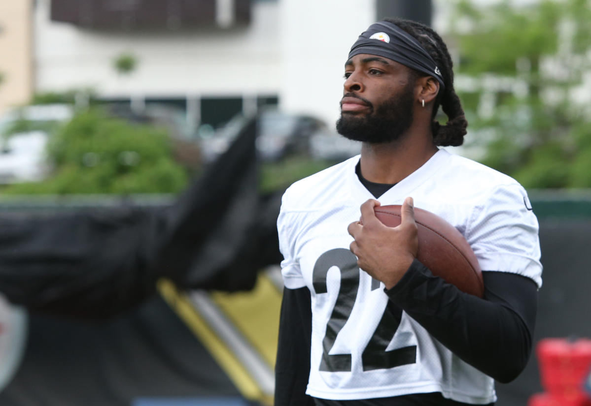 Steelers RB Najee Harris opting for no visor so he can 'see