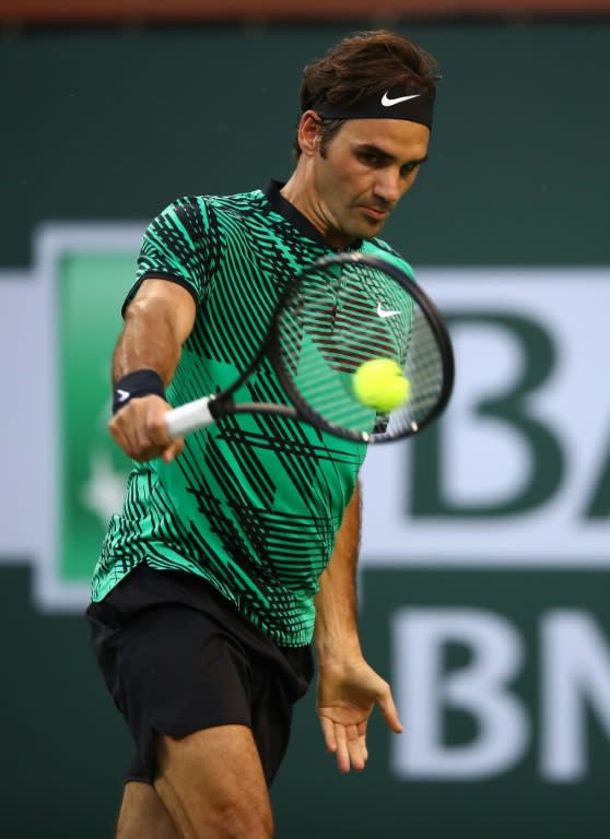 Roger Federer beats Rafael Nadal in straight sets at Indian Wells