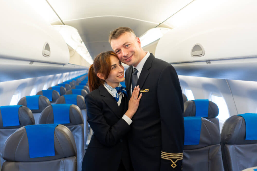 pilot flight attendant engagement