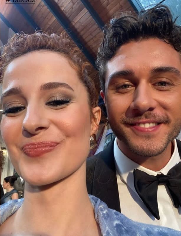 Nazli Çetin y Onur Seyit Yaran trabajaron juntos en Hermanos , donde daban vida a Leyla y Doruk