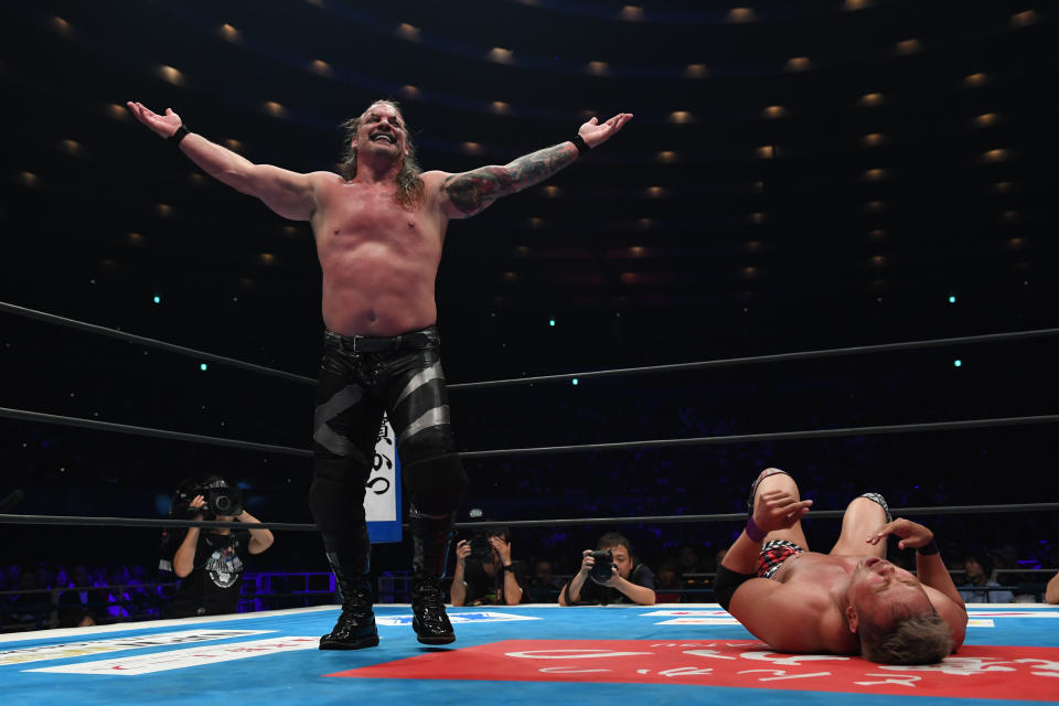 OSAKA, JAPAN - JUNE 09: Chris Jericho and Kazuchika Okada compete in the IWGP Heavy Weight Championship bout during the Dominion 6.9 In Osaka-Jo Hall of NJPW on June 09, 2019 in Osaka, Japan. (Photo by Etsuo Hara/Getty Images)