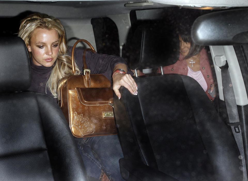 Britney Spears' Mother WITHDRAWS Request For $600,000 In Lawyer Fees