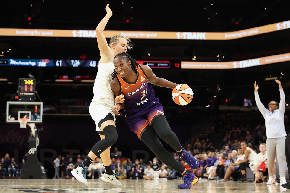 Tina Charles with the Mercury.