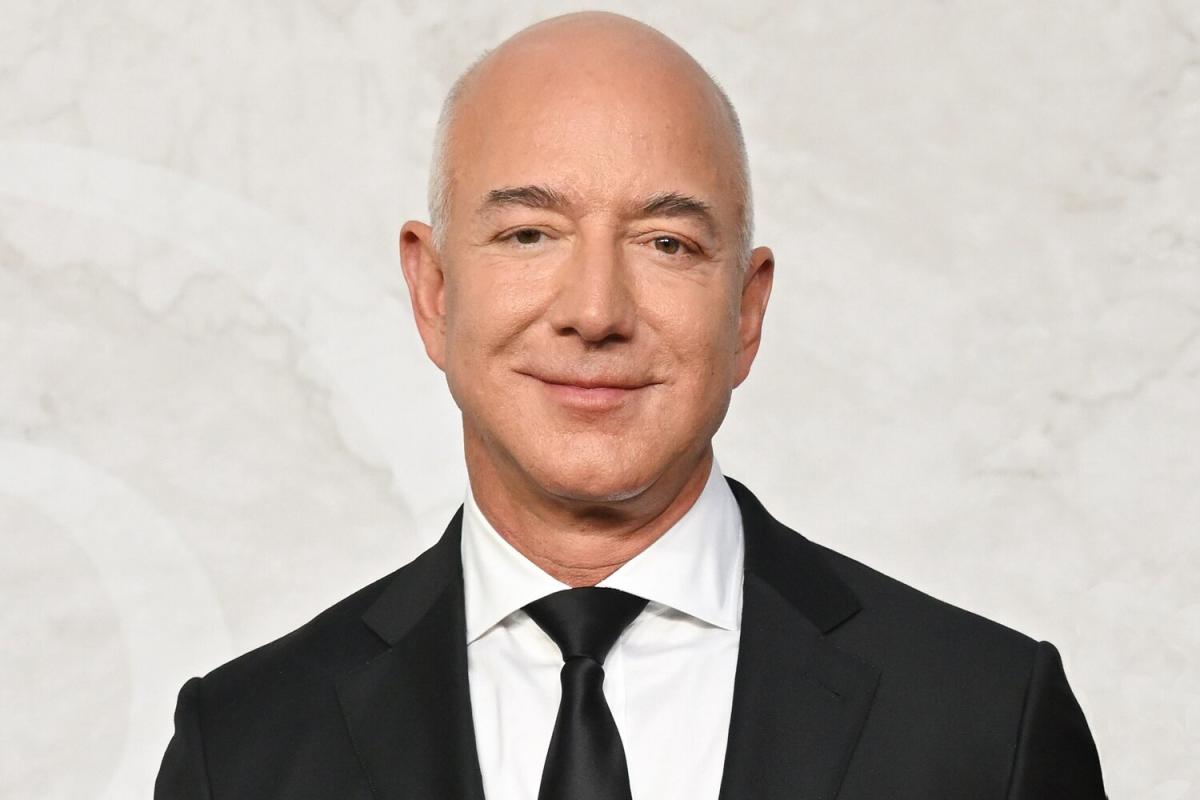 Jeff Bezos has reportedly been barred from buying Washington Commanders ...