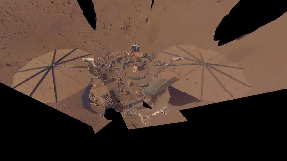 InSight took a final selfie that showcased its dusty solar panels on April 24, 2022. - NASA/JPL-Caltech