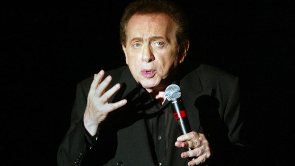 JACKIE MASON in "Much Ado About Everything," at Wilshire Theatre on 7/30/02.