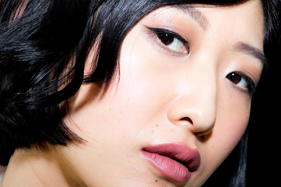 The 14 Best Setting Powders To Blur Your Skin