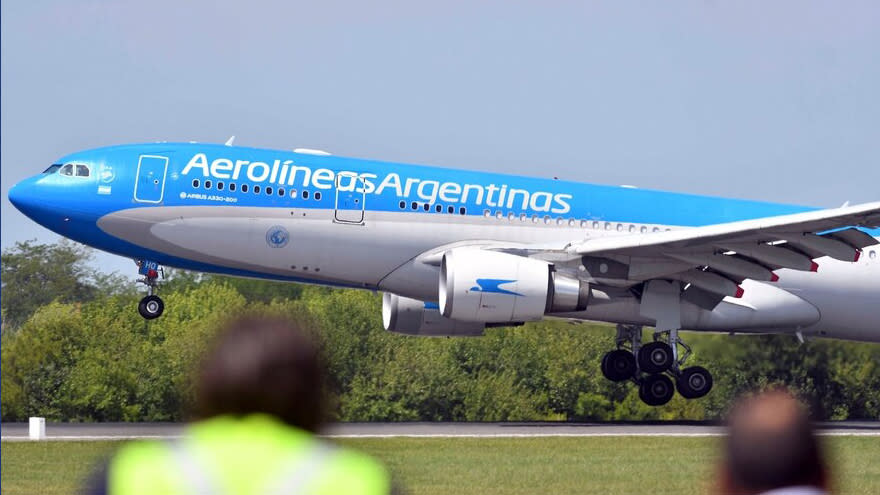 Aerolíneas Argentinas se convirtió en el caso emblemático de empresa estatal deficitaria