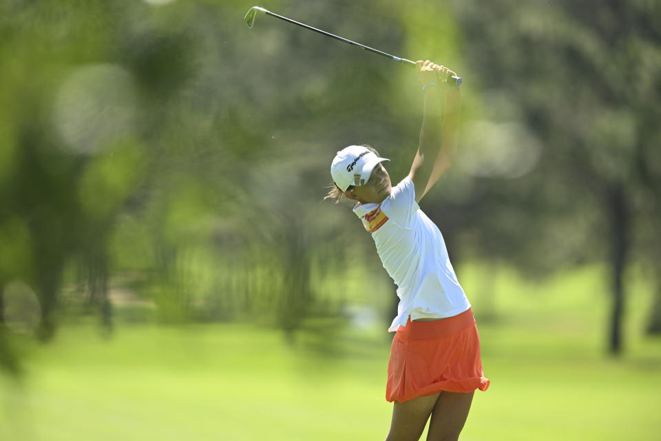 Asterisk Talley hits an approach shot on hole eight during the round of 32 at the 2023 U.S. Girls’ Junior at United States Air Force Academy Eisenhower Golf Club (Blue Course) in Colorado Springs, Colorado, on Thursday, July 20, 2023. (Kathryn Riley/USGA)