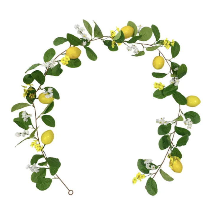 Vivid Lemon Vine with Eucalyptus Leaves. (PHOTO: Lazada)