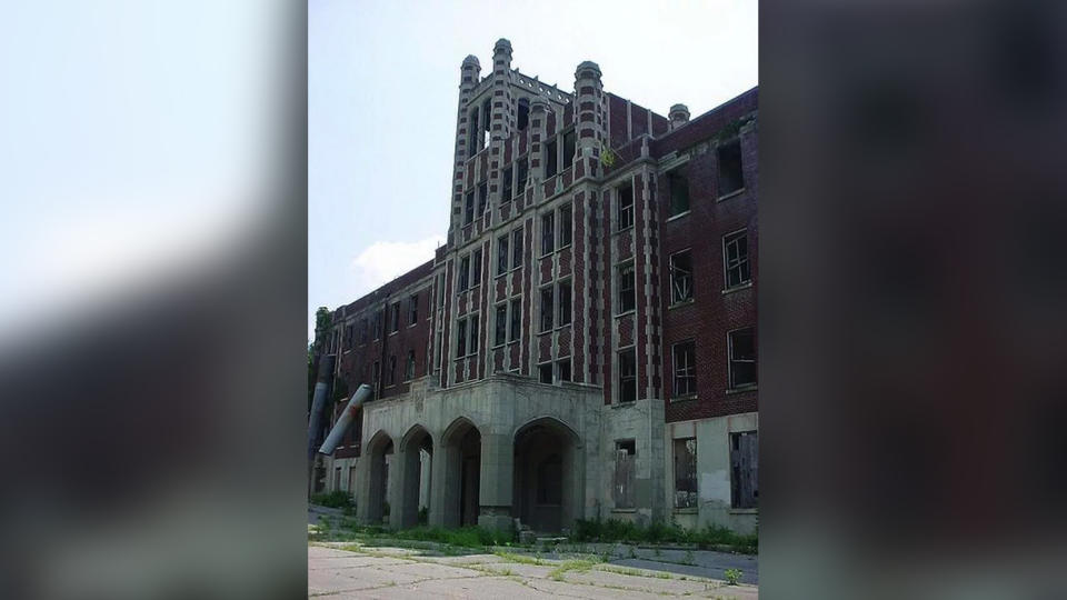 WAVERLY HILLS SANATORIUM