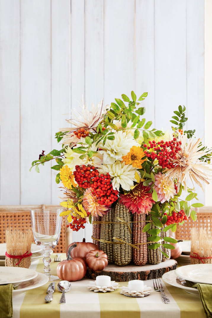 29) DIY Corn Centerpiece