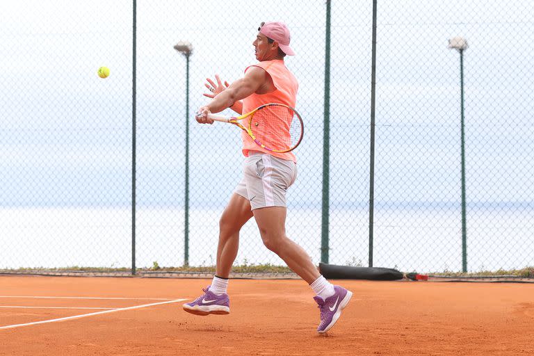 Rafael Nadal durante un entrenamiento en el Rolex Monte-Carlo Masters, en el Monte-Carlo Country Club, donde buscará su trofeo número doce.