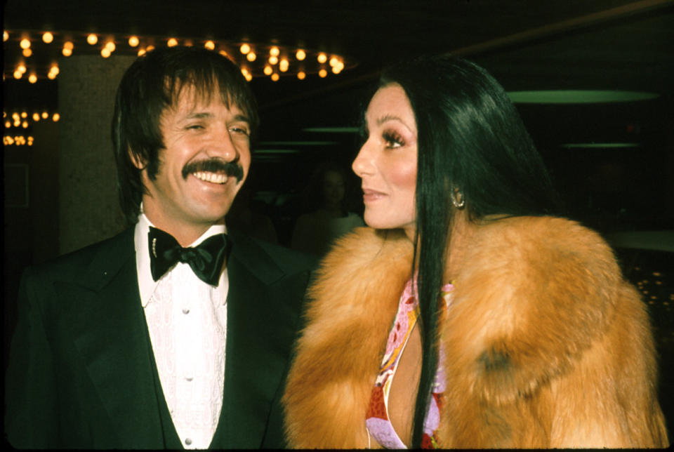 LOS ANGELES - AUGUST 1972: Entertainers Sonny Bono & Cher attend an event in August 1972 in Los Angeles, California. (Photo by Michael Ochs Archives/Getty Images) 