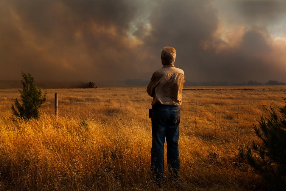 Scammers target South Australian bushfire victims. Source: Getty