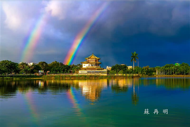 高雄澄清湖畔的得月樓一直攝影大熱門景點。 （圖／蘇再明攝影師提供）