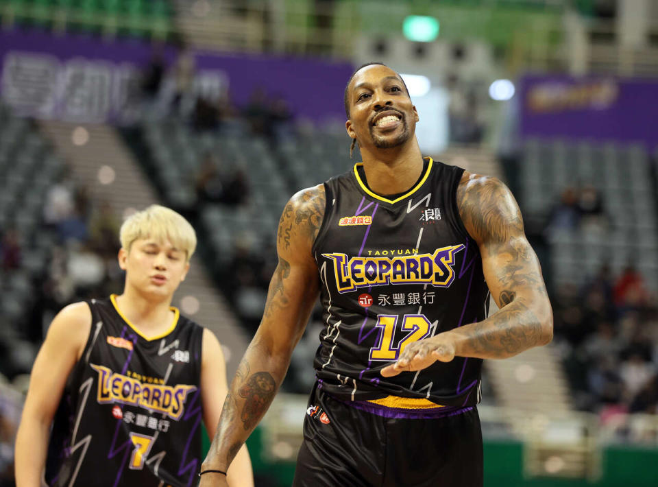 霍華德(Dwight Howard)攻下20分抓13籃板。官方提供