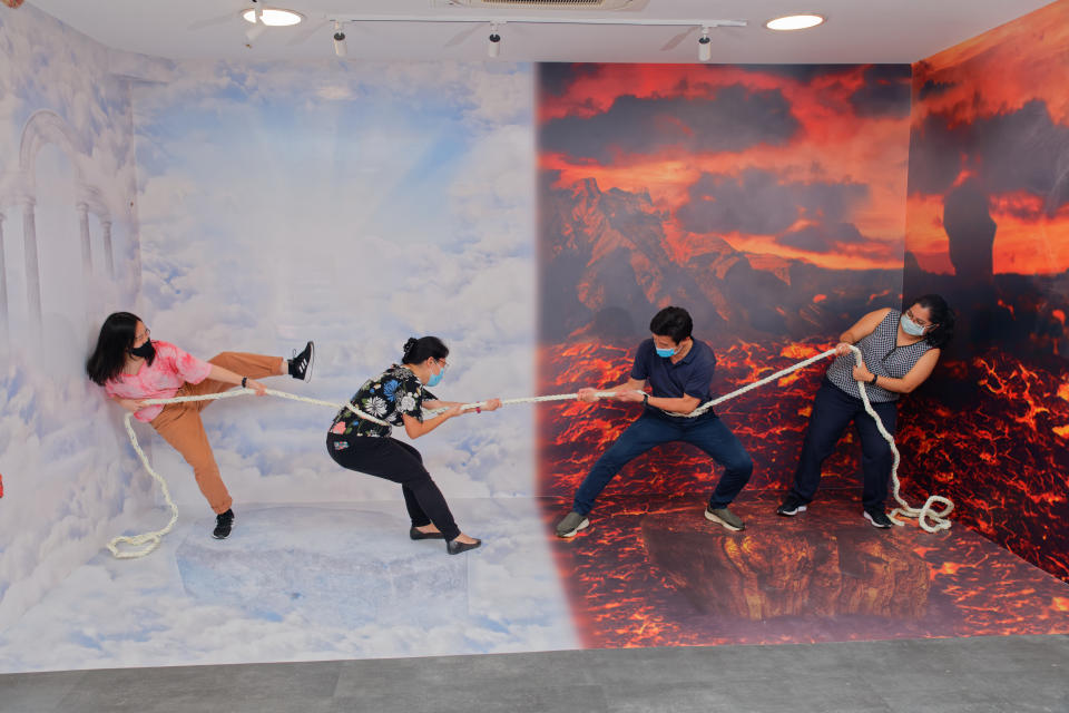 Battle between Heaven and Hell (Photo: Haw Par Villa)