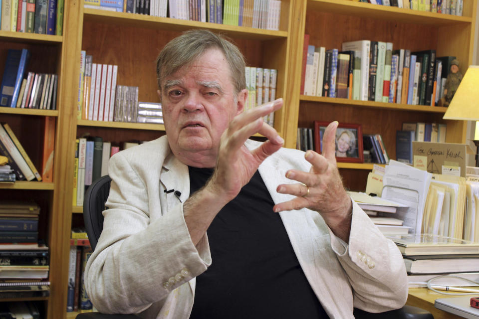 Radiomoderator Garrison Keillor im Juli 2017 in seinem Büro in St. Paul, Minnesota. (Bild: AP Photo)