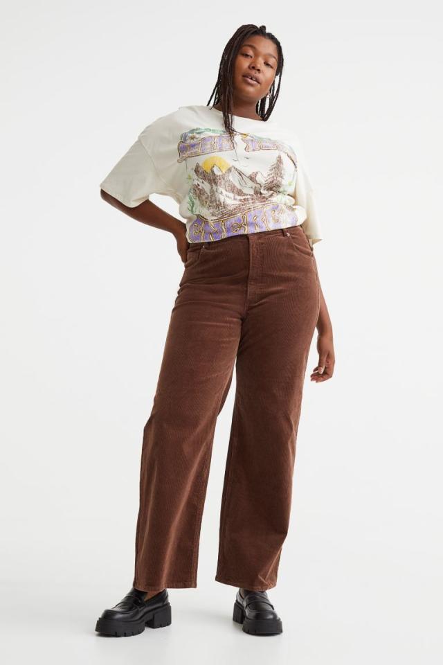 The Relaxed Flare Corduroy Pant