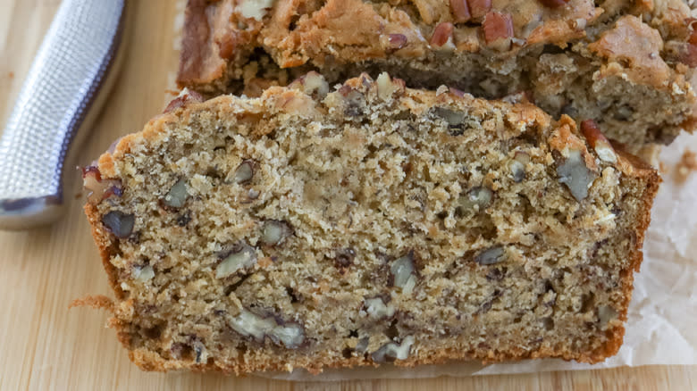 sweet potato pecan banana bread close-up