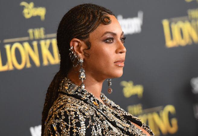 Photo of Beyonce at the Lion King premiere | Beyonce 