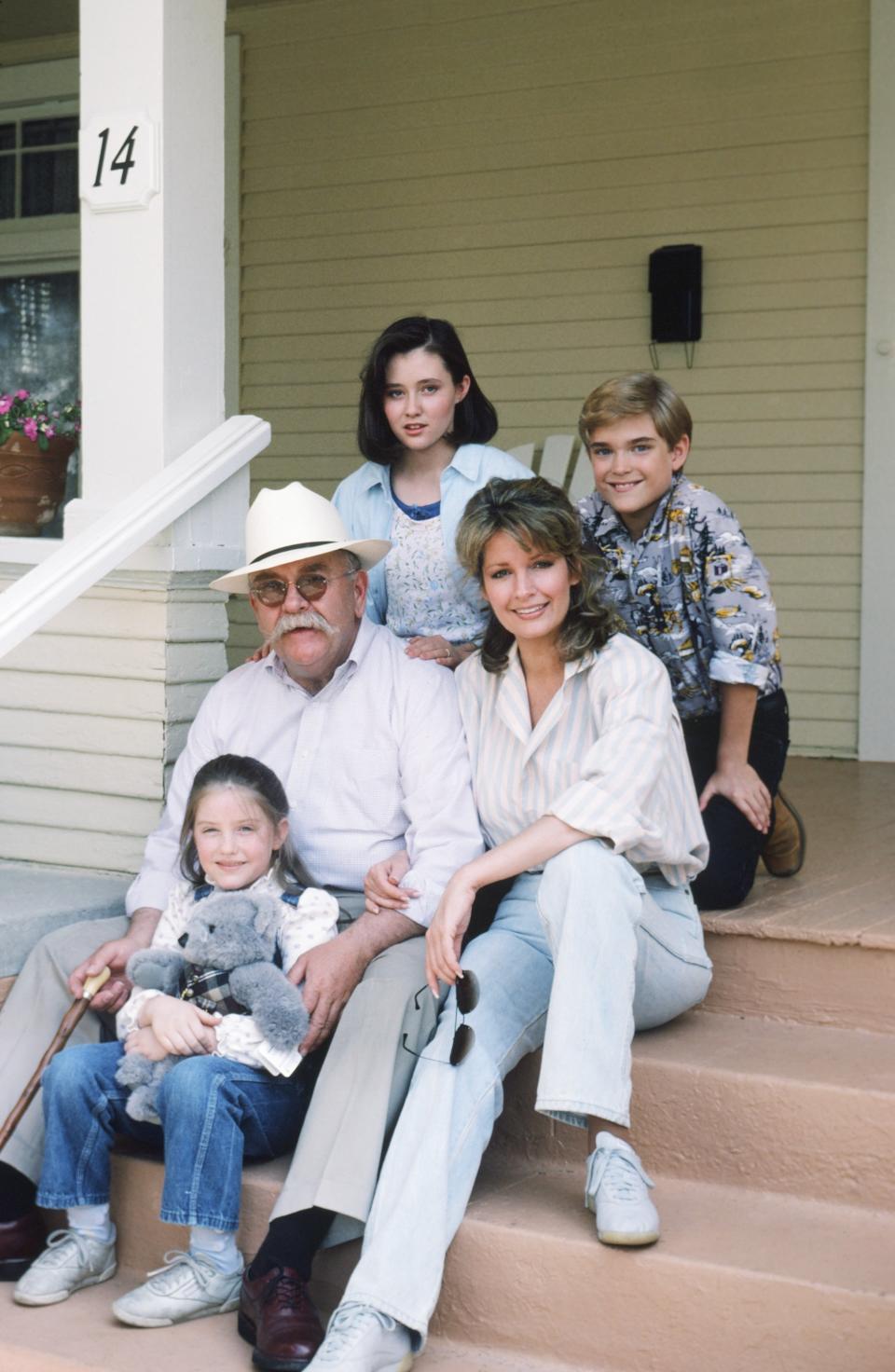 OUR HOUSE -- Season 1 -- Pictured: (clockwise, top left) Shannen Doherty as Kris Witherspoon, Chad Allen as David Witherspoon, Deidre Hall as Jessica 'Jessie' Witherspoon, Keri Houlihan as Molly Witherspoon, Wilford Brimley as Gus Witherspoon -- Photo by: Frank Carroll/NBCU Photo Bank