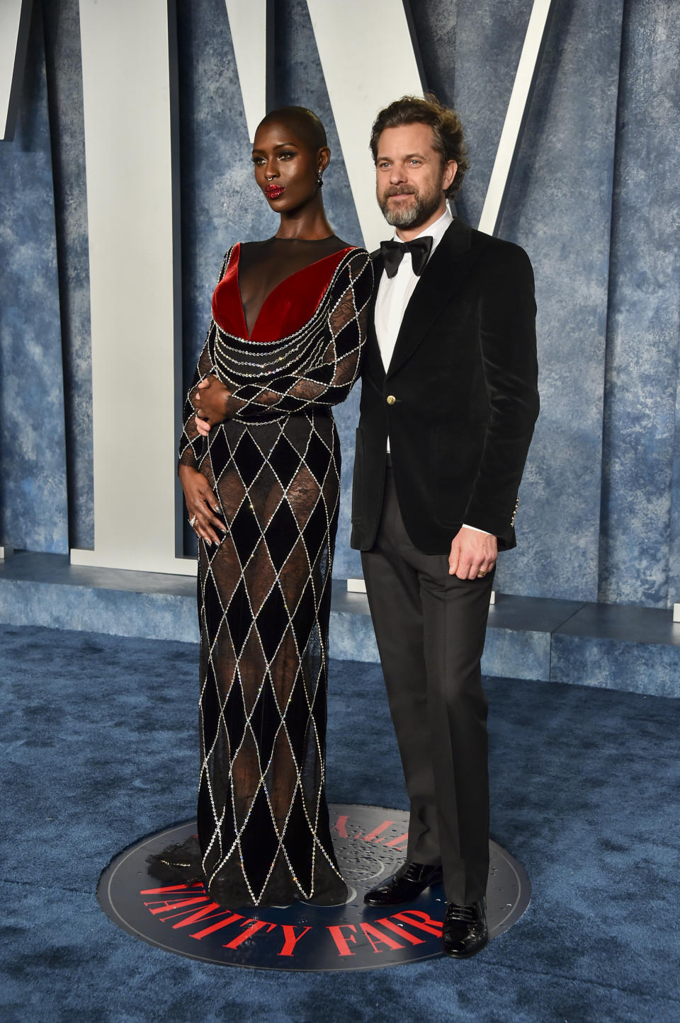Jodie Turner-Smith and Joshua Jackson at the 2023 Vanity Fair Oscar Party held at the Wallis Annenberg Center for the Performing Arts on March 12, 2023 in Beverly Hills, California. (Photo by Alberto Rodriguez/Variety via Getty Images)