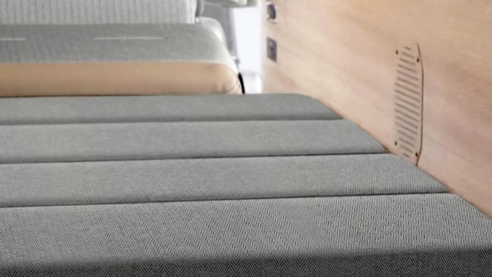 床墊改為折疊式，可以為Caravan Myroom帶來更多使用彈性。(圖片來源/ Nissan)