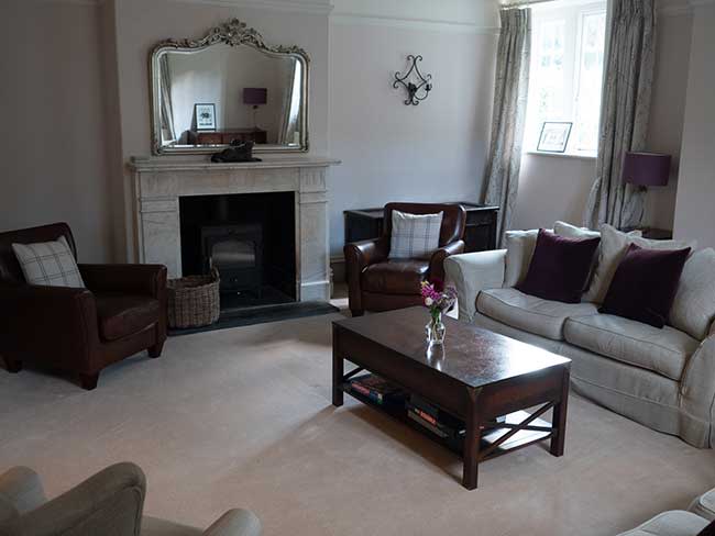 barton-manor-sitting-room