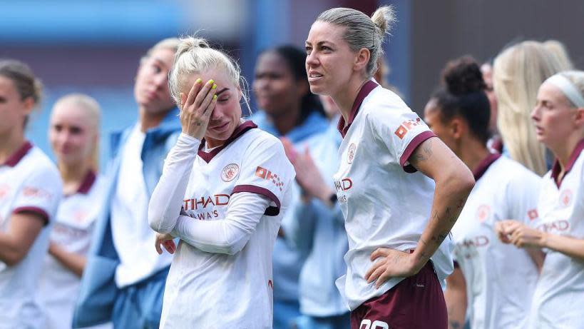 Alex Greenwood and Alanna Kennedy